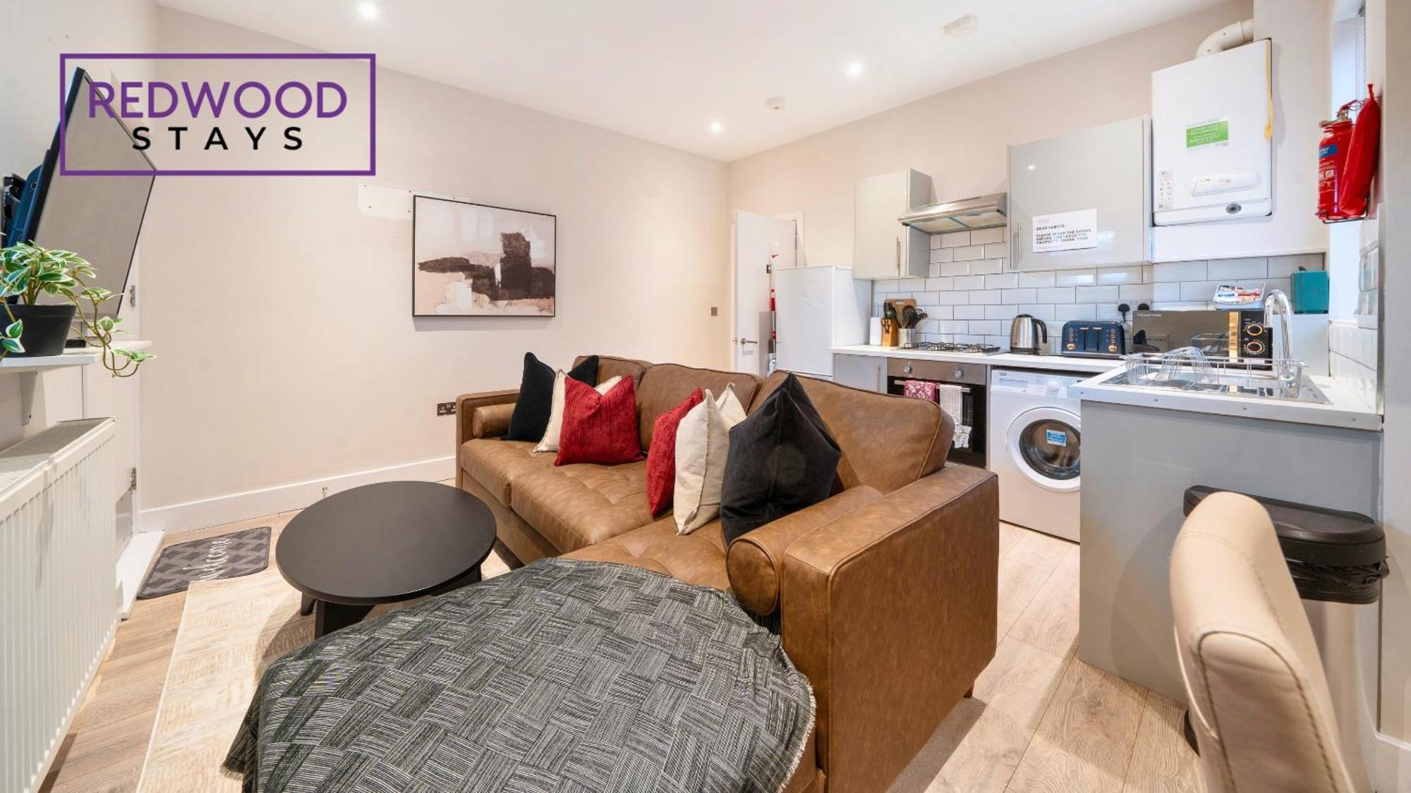 Newly Refurbished Everest Lodge Serviced Apartments For Contractors & Families, Free Wifi & Netflix By Redwood Stays Farnborough  Luaran gambar
