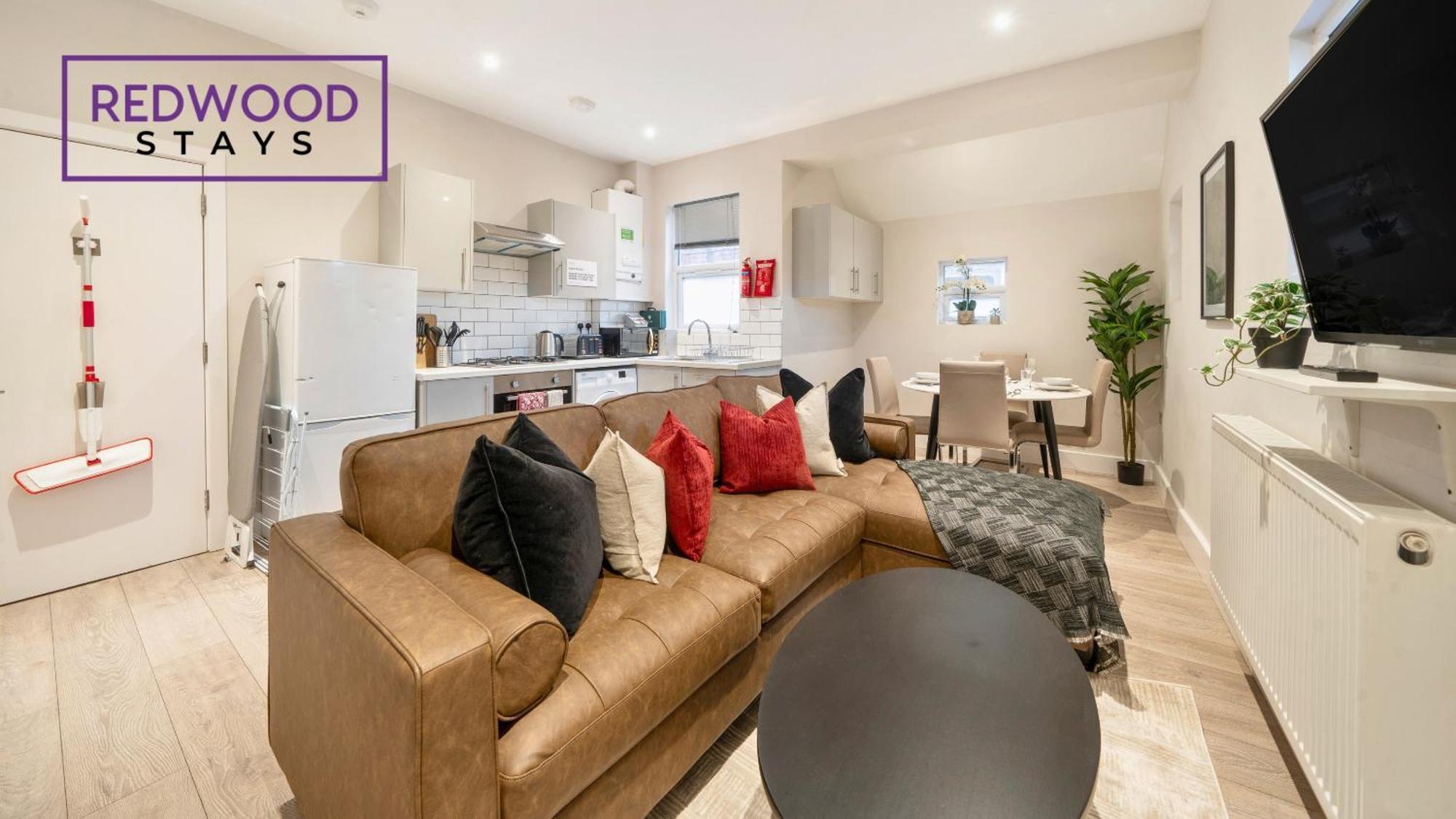 Newly Refurbished Everest Lodge Serviced Apartments For Contractors & Families, Free Wifi & Netflix By Redwood Stays Farnborough  Luaran gambar