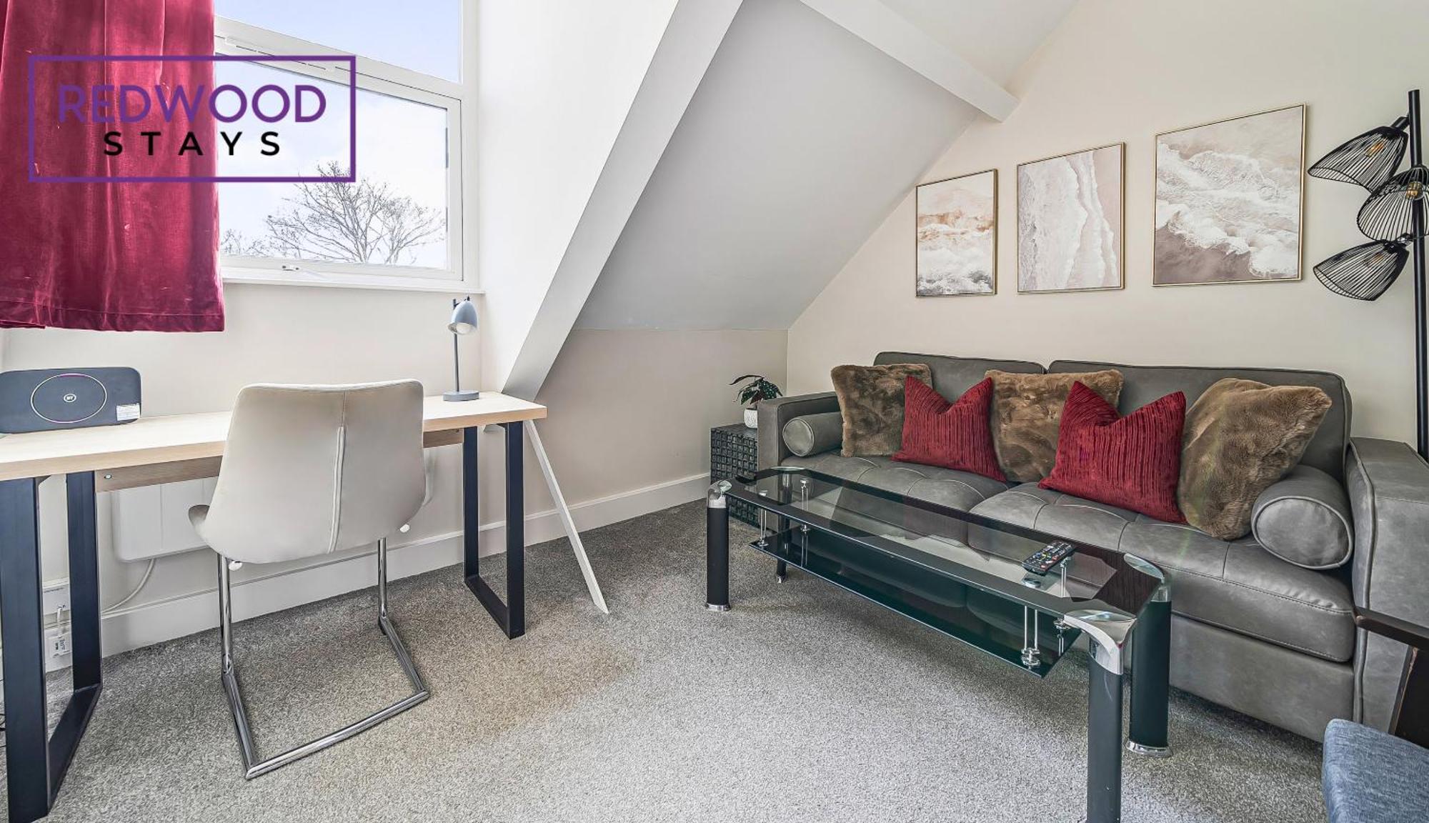 Newly Refurbished Everest Lodge Serviced Apartments For Contractors & Families, Free Wifi & Netflix By Redwood Stays Farnborough  Luaran gambar