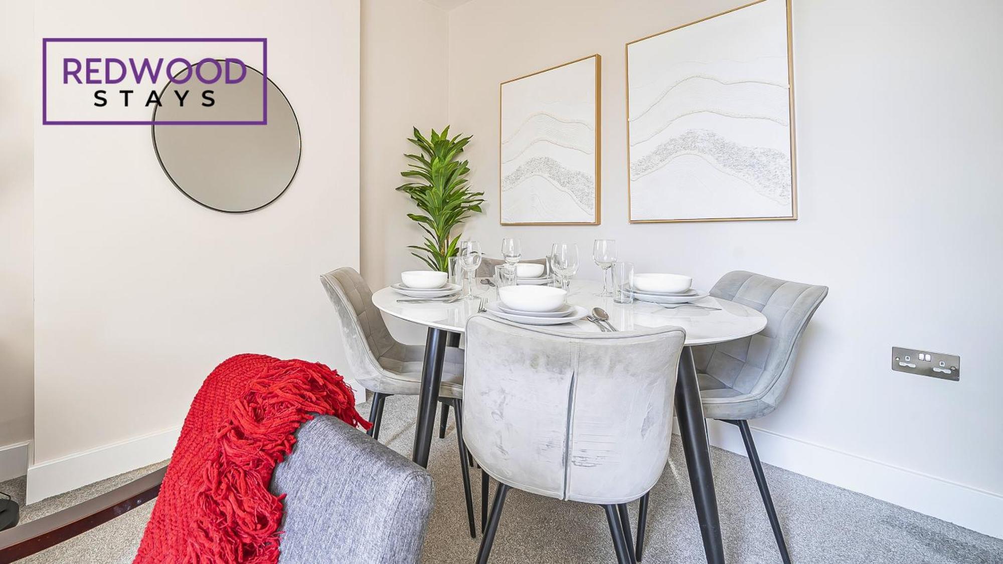 Newly Refurbished Everest Lodge Serviced Apartments For Contractors & Families, Free Wifi & Netflix By Redwood Stays Farnborough  Luaran gambar