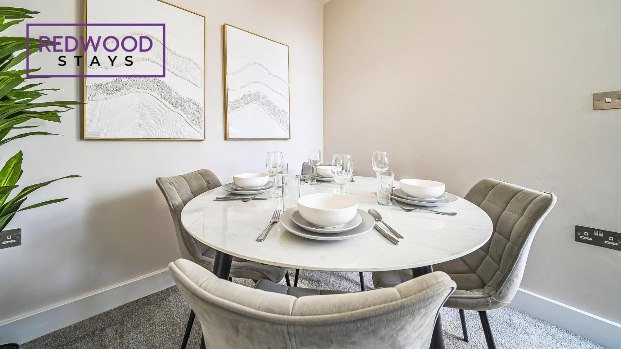 Newly Refurbished Everest Lodge Serviced Apartments For Contractors & Families, Free Wifi & Netflix By Redwood Stays Farnborough  Luaran gambar